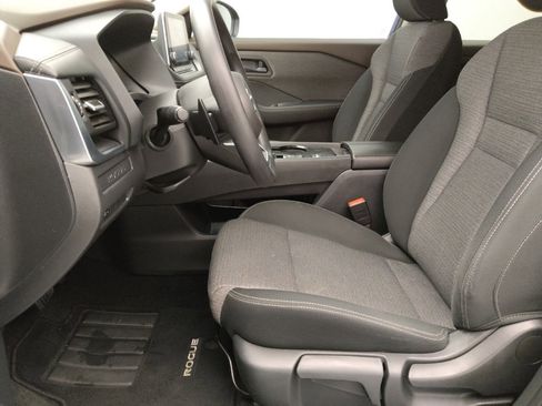 Used 2021 Nissan Rogue S image 17