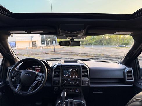 Used 2018 Ford F150 XLT w/ Equipment Group 302A Luxury AWD/4WD image 32
