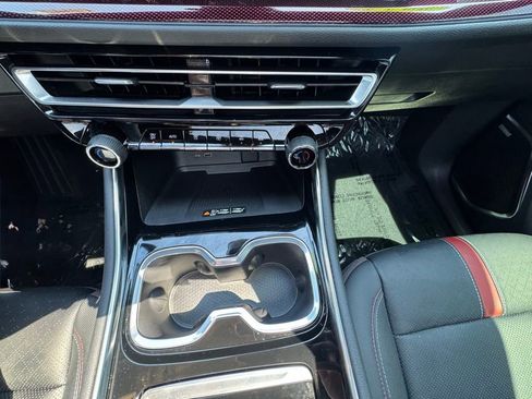 Used 2024 Chevrolet Traverse RS w/ LPO, Floor Liner Package AWD/4WD image 28