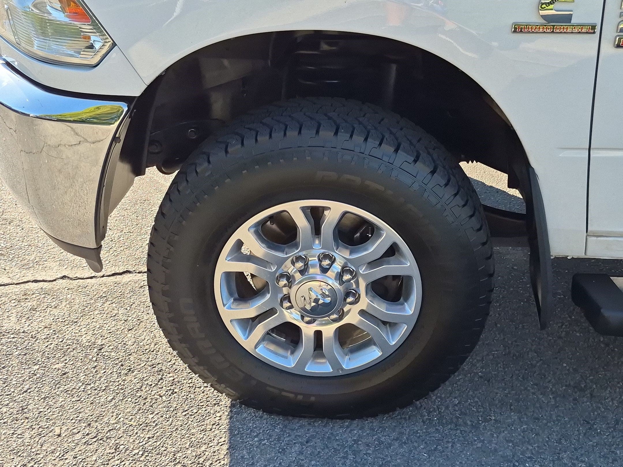 Used 2018 RAM 2500 Tradesman w/ Chrome Appearance Group AWD/4WD image 14