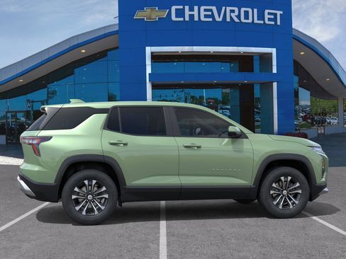 New 2026 Chevrolet Equinox LT w/ Convenience Package II image 31