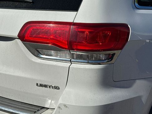 Used 2018 Jeep Grand Cherokee Limited w/ Luxury Group II image 5