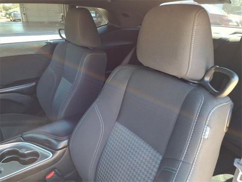 Used 2021 Dodge Challenger SXT image 14