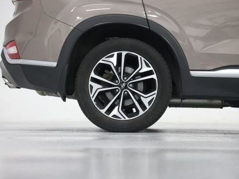 Used 2019 Hyundai Santa Fe AWD image 16
