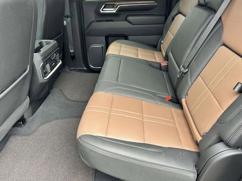 Used 2024 Chevrolet Silverado 2500 High Country image 7