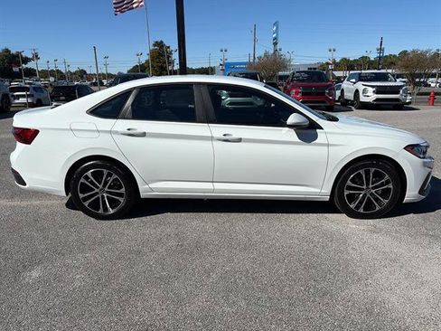 New 2026 Volkswagen Jetta Sport FWD image 6