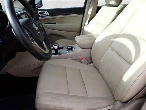 Used 2015 Jeep Grand Cherokee Limited image 13