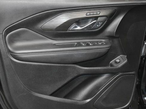 Used 2022 GMC Terrain SLT image 4