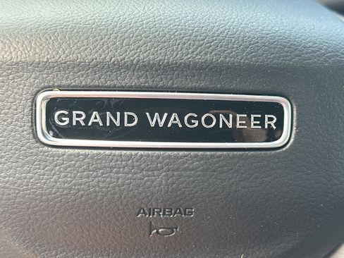 New 2026 Jeep Grand Wagoneer L 4WD w/ Premium Group I image 25