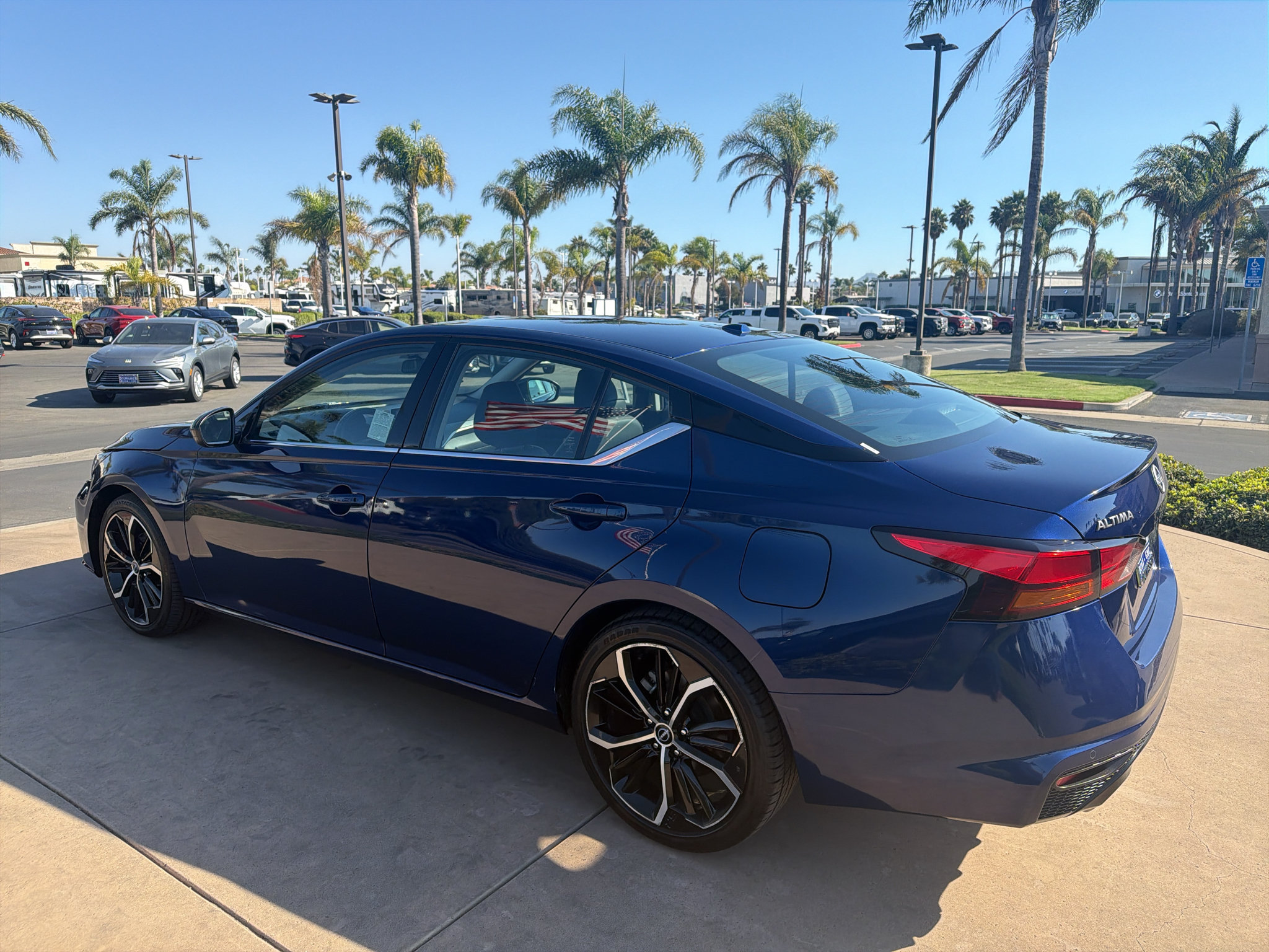 Used 2024 Nissan Altima 2.5 SR FWD image 6
