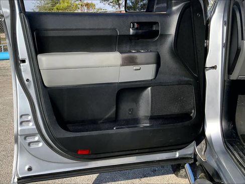 Used 2012 Toyota Tundra 2WD Double Cab image 20