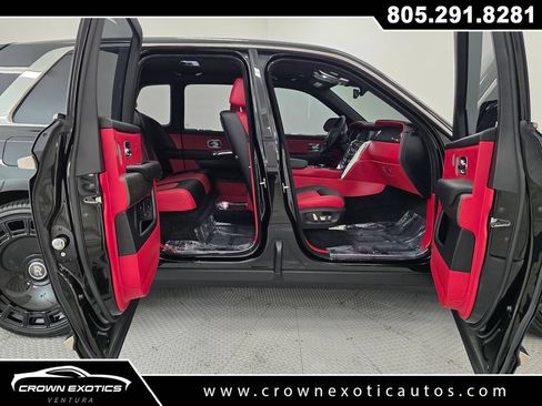 Used 2022 Rolls-Royce Cullinan w/ Interior Detailing Package AWD/4WD image 20