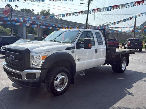Used 2016 Ford F550 4x4 SuperCab Super Duty image 8