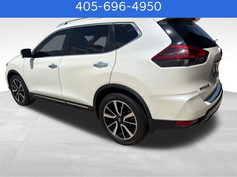 Used 2018 Nissan Rogue SL w/ Premium Package FWD image 3