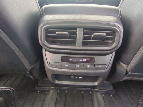 Used 2025 Honda Pilot EX-L image 20