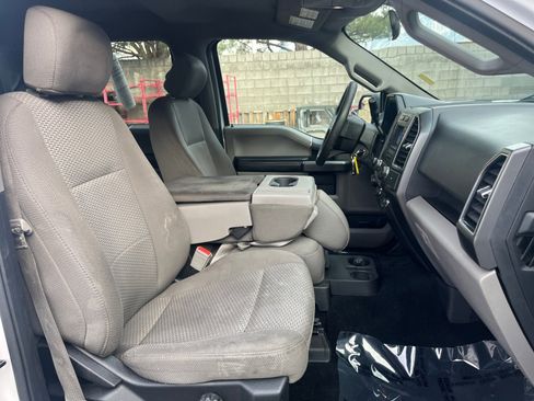 Used 2018 Ford F150 XLT w/ Trailer Tow Package image 28