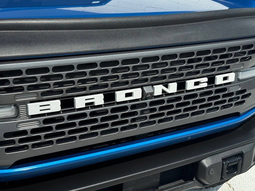 Used 2022 Ford Bronco Badlands AWD/4WD image 9