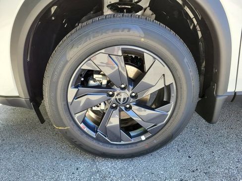New 2026 Nissan Rogue SV FWD image 7