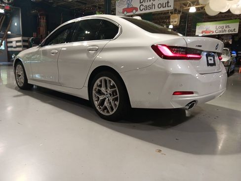 Used 2025 BMW 330i xDrive Sedan w/ Premium Package AWD/4WD image 13