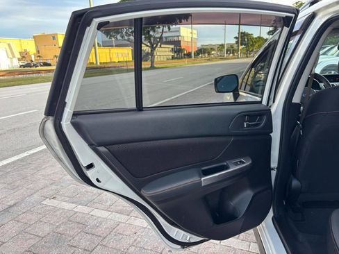 Used 2016 Subaru Crosstrek 2.0i Premium w/ Moonroof Package image 16