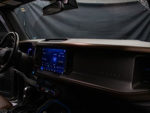 Used 2023 Ford Bronco Outer Banks image 15