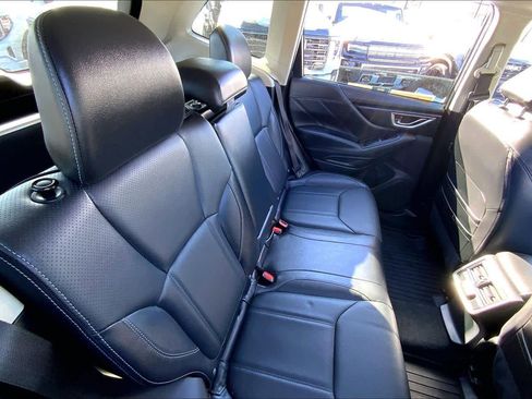 Used 2019 Subaru Forester Limited image 18