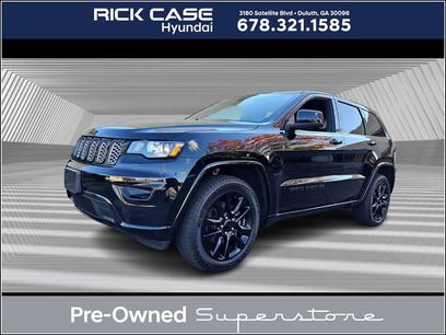 Used 2017 Jeep Grand Cherokee Altitude