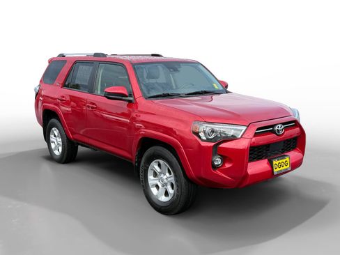 Used 2024 Toyota 4Runner SR5 image 7