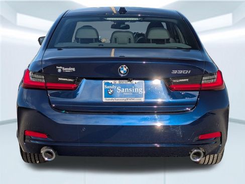 New 2026 BMW 330i Sedan RWD image 4
