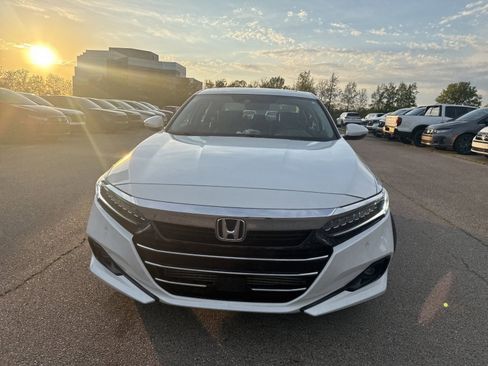 Used 2021 Honda Accord Touring image 16