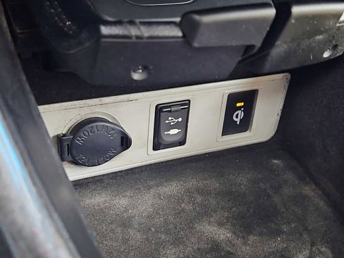 Used 2016 Toyota Avalon XLE Premium image 18