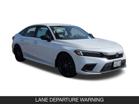Used 2023 Honda Civic Sport image 2