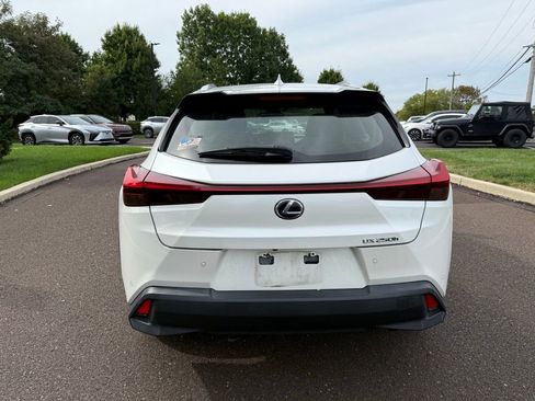 Certified 2021 Lexus UX 250h w/ Premium Package image 5