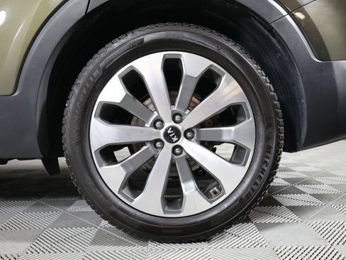 Used 2020 Kia Telluride S AWD/4WD image 9