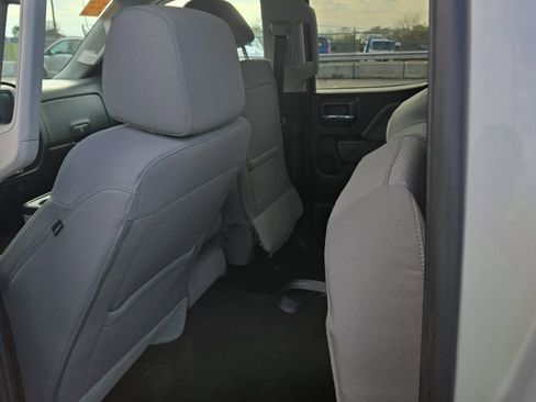 Used 2018 Chevrolet Silverado 1500 Custom w/ Custom Value Package AWD/4WD image 9