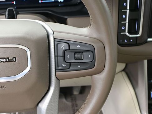 Used 2024 GMC Yukon XL Denali w/ Advanced Technology Package AWD/4WD image 35