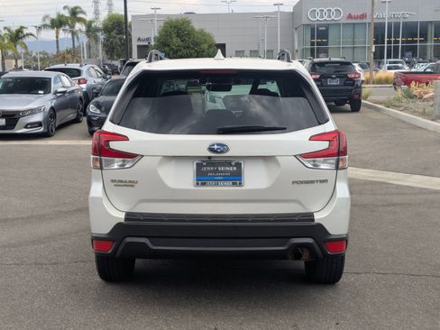 Used 2021 Subaru Forester Premium w/ Popular Package #1 AWD/4WD image 4