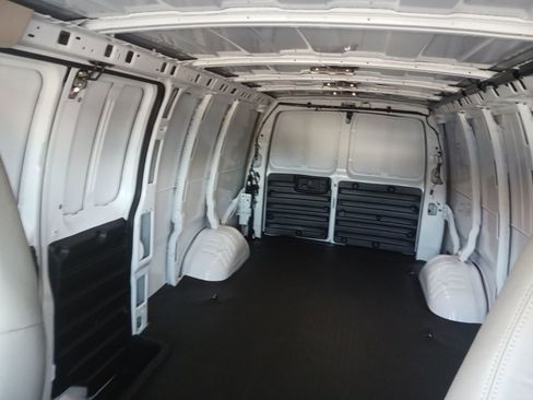 New 2025 Chevrolet Express 3500 Extended w/ Driver Convenience Package image 17