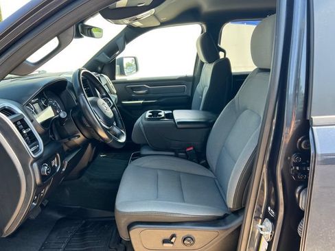 Used 2021 RAM 1500 Big Horn AWD/4WD image 4