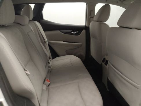 Used 2019 Nissan Rogue Sport SV FWD image 19
