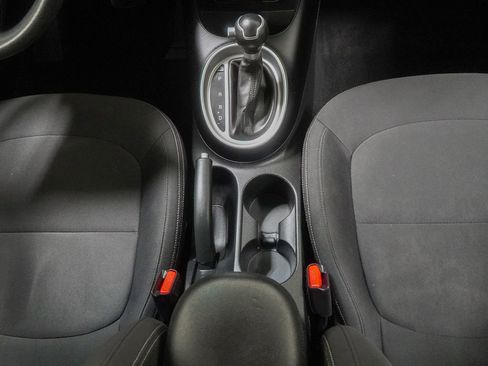 Used 2014 Kia Soul FWD image 30