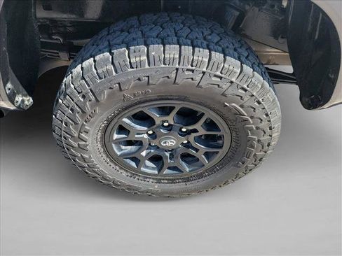 Used 2021 Toyota Tacoma SR5 image 11