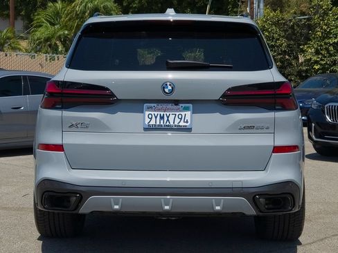 Used 2026 BMW X5 xDrive50e w/ M Sport Package AWD/4WD image 26