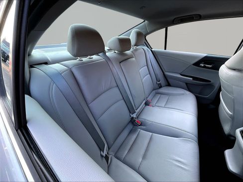 Used 2016 Honda Accord EX-L image 25