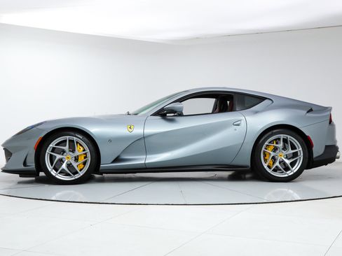 Certified 2020 Ferrari 812 Superfast image 2