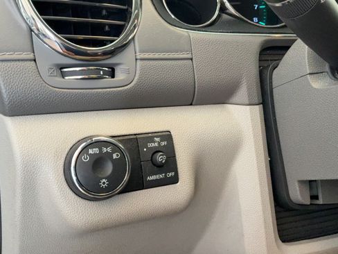 Used 2016 Buick Enclave Convenience FWD image 17