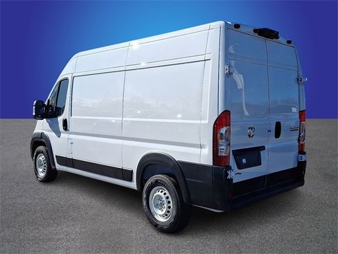 Used 2024 RAM ProMaster 2500 w/ Safety Group image 6