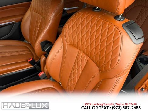 Used 2022 BMW X7 M50i w/ Executive Package image 13