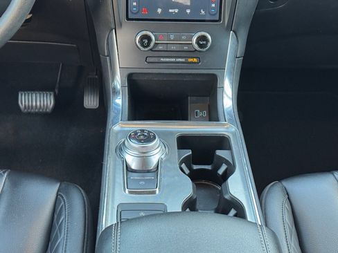 Used 2024 Ford Edge Titanium image 14