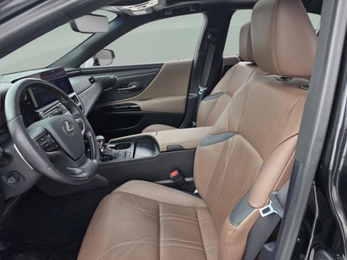 Certified 2024 Lexus ES 350 Ultra Luxury w/ Accessory Package (Z2) image 9